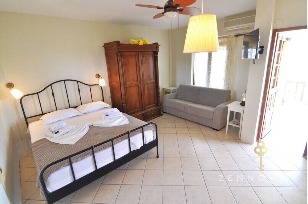 Classic Apartment, Sea View