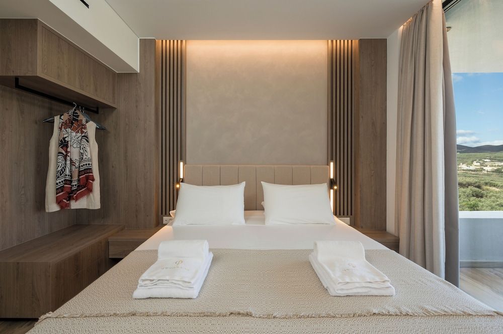 Five - Bedrooms Villa Utopia