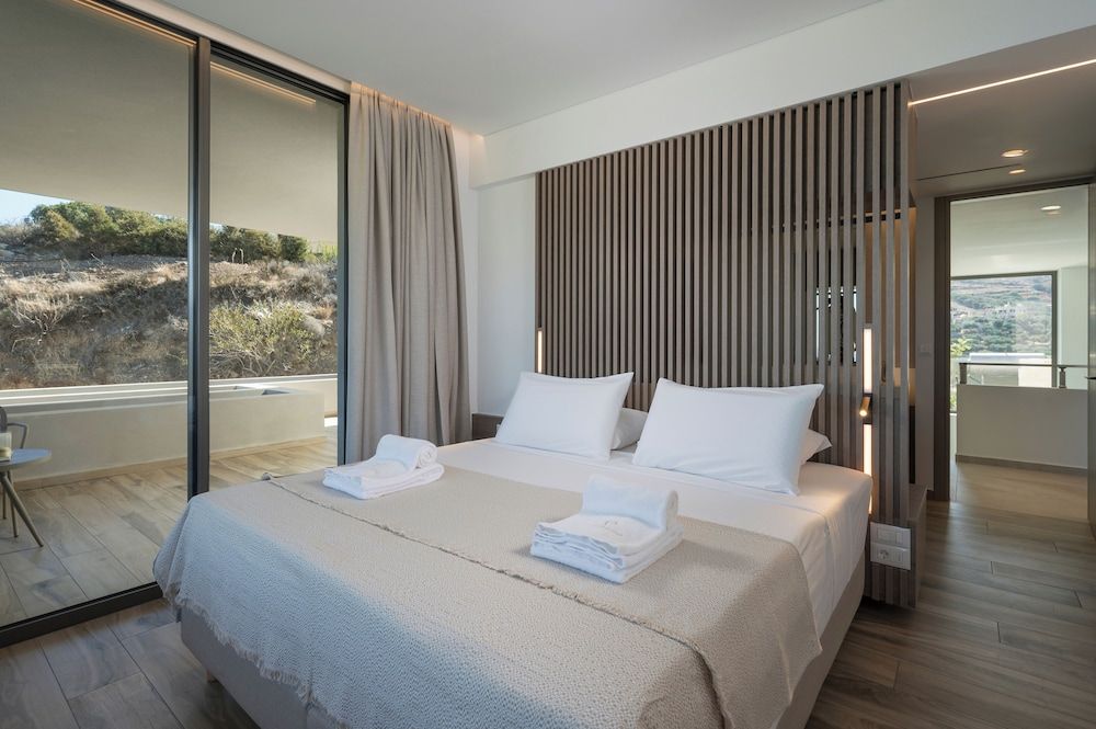 Five-Bedrooms Villa Majestic