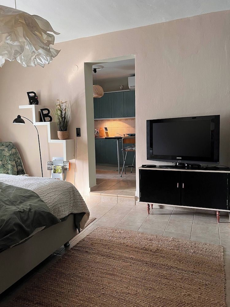 Mosquito Guest House 2 House, 1 Bedroom, City View 19