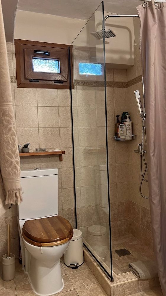 Mosquito Guest House 2 House, 1 Bedroom, City View 9