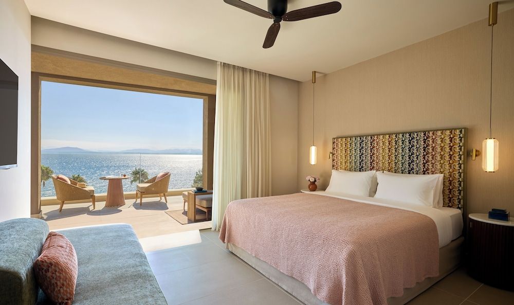 Rooftop Deluxe Double Room Front Sea View