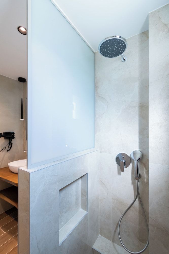 HP Family Suites Junior Room, 2 Queen Beds, Balcony, Partial Sea View 12