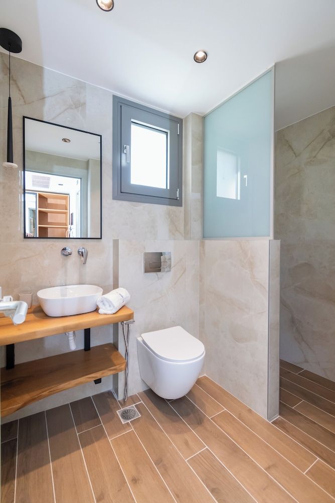 HP Family Suites Junior Room, 1 Queen Bed with Sofa bed, Balcony, Partial Sea View 16