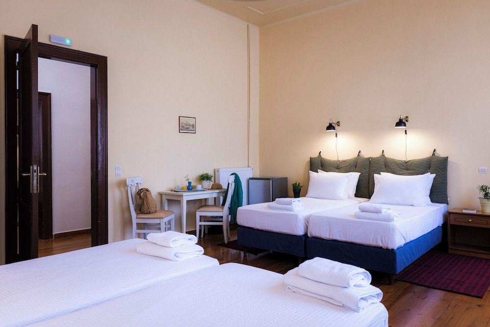Standard Quadruple Room, Garden View (Room 2 | Radiantia)