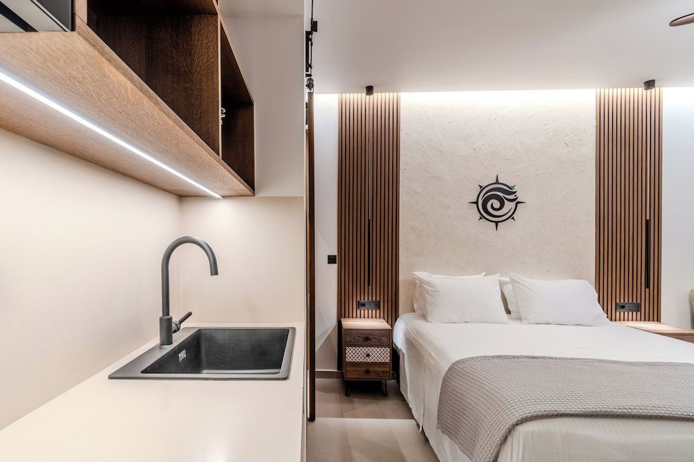 VENTUS Luxury Suites Superior Suite, 1 Double Bed with Sofa bed, Non Smoking, Partial Sea View 5