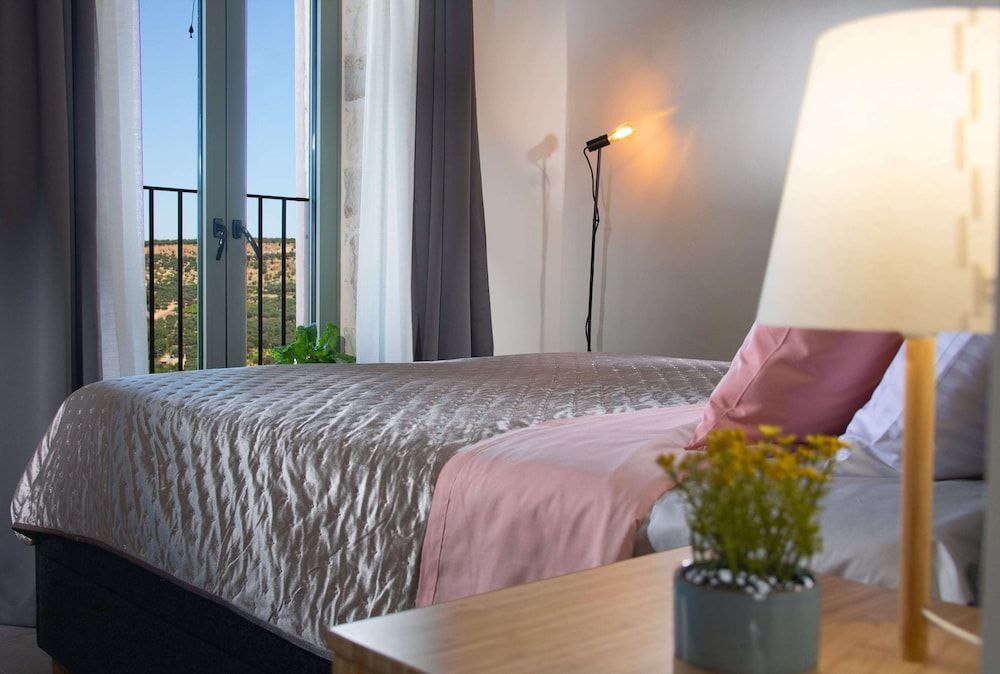 Deluxe Apartment, Pool View