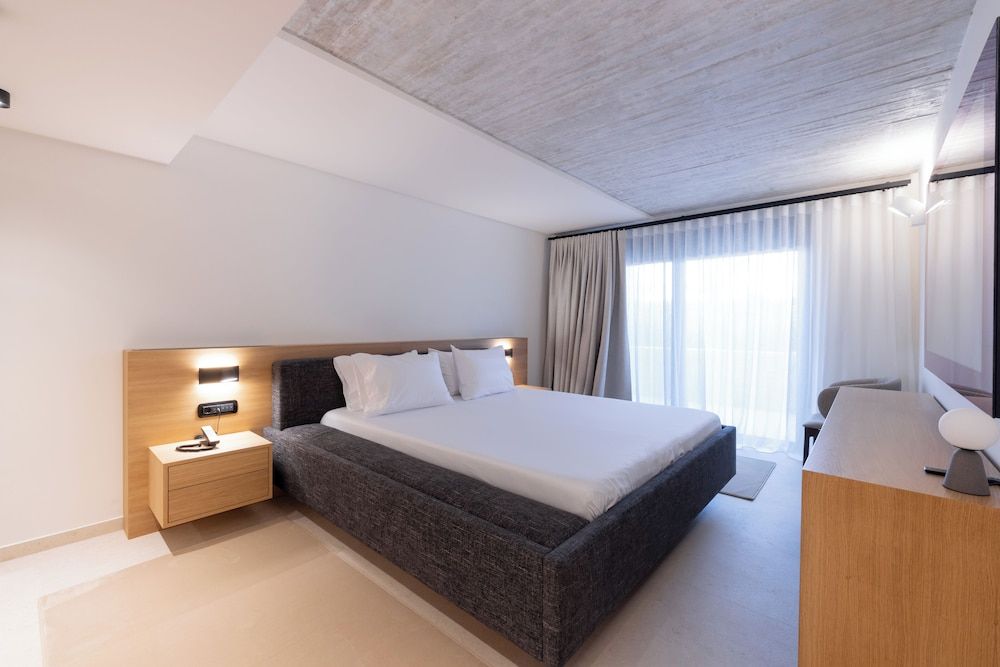 ILVA SUITES Grand Maisonette with Sea view and Private Pool 5