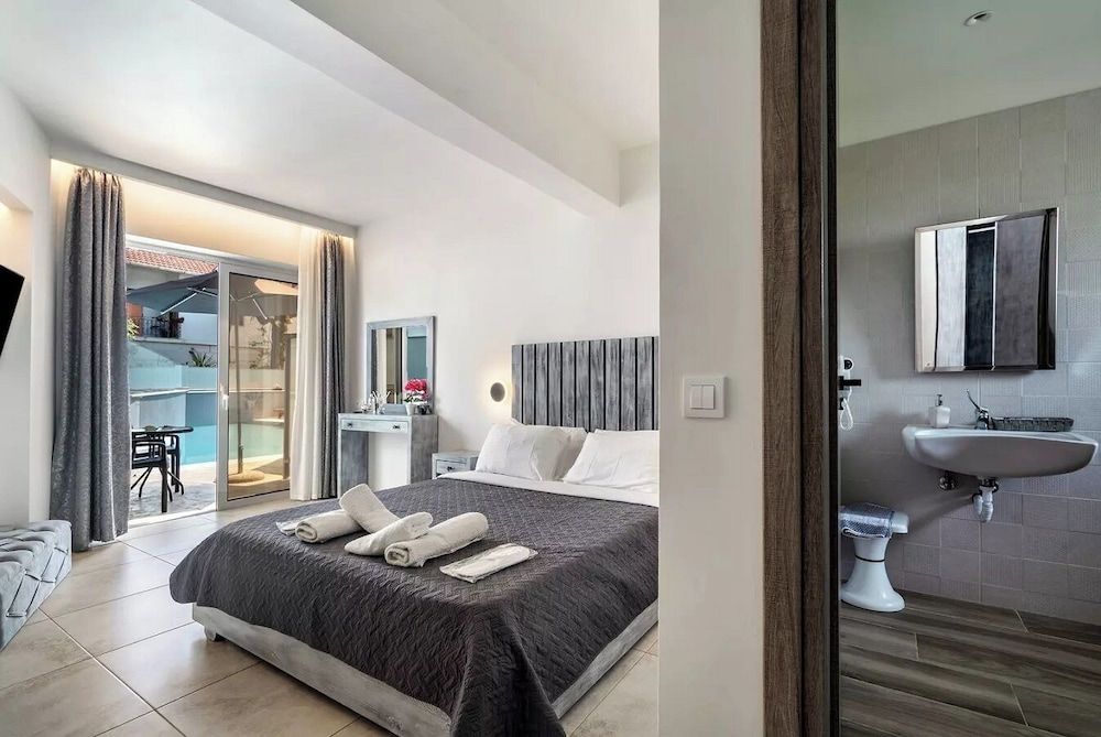 BLUE STAR APARTHOTEL