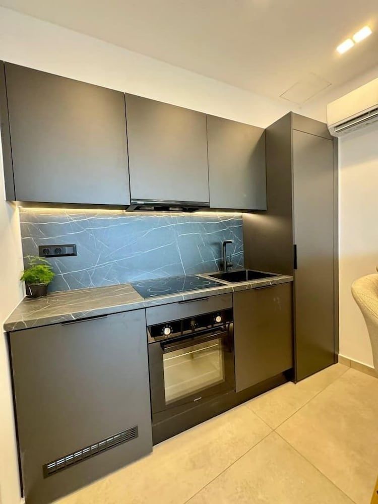 BlueMotion - CityView Deluxe Apartment, Non Smoking, City View 5