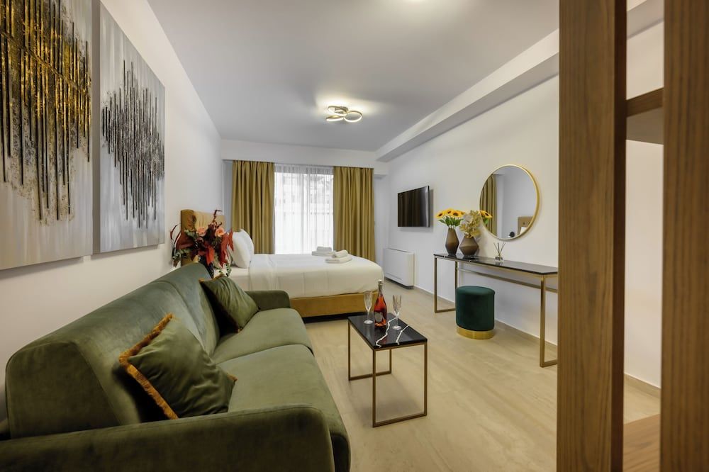 Cens Silver Superior Apartment 2