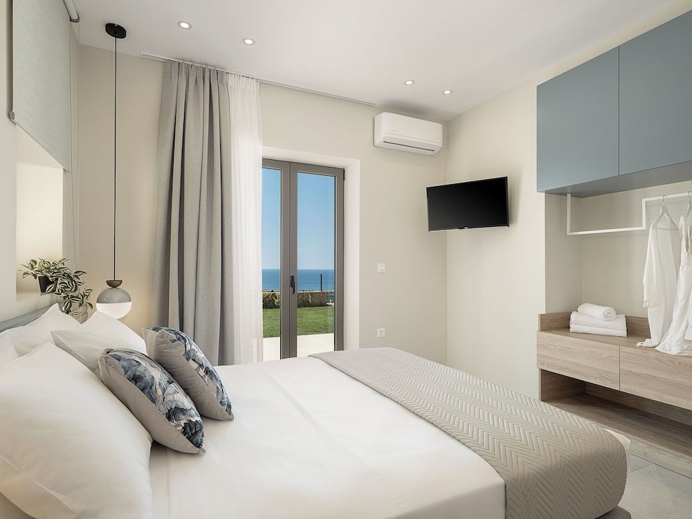 GG Villas Luxury Villa, 3 Bedrooms, Private Pool, Sea View 3