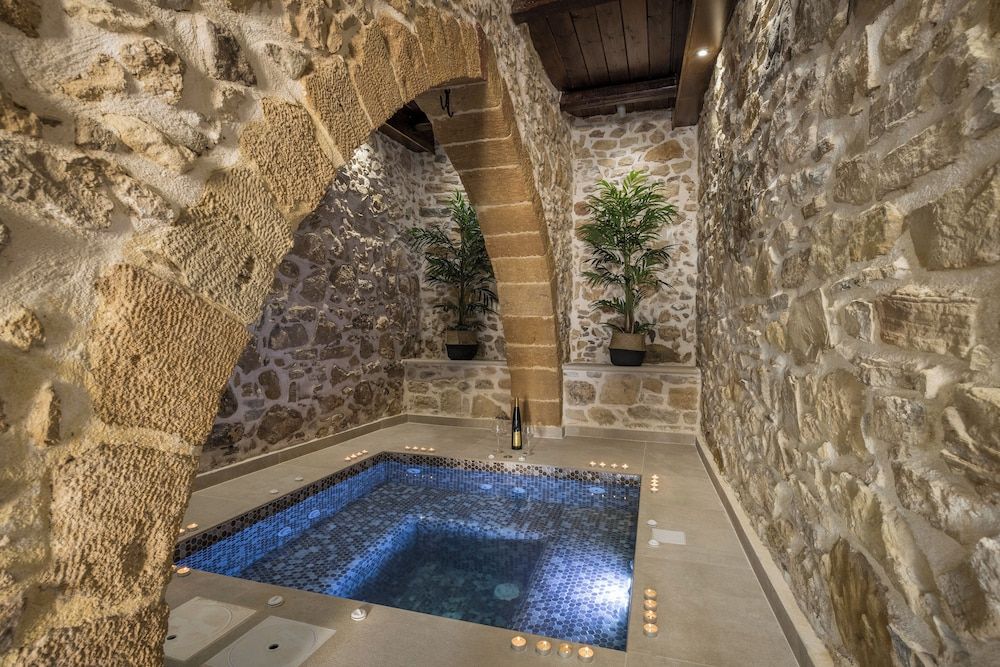 Private Spa Tub