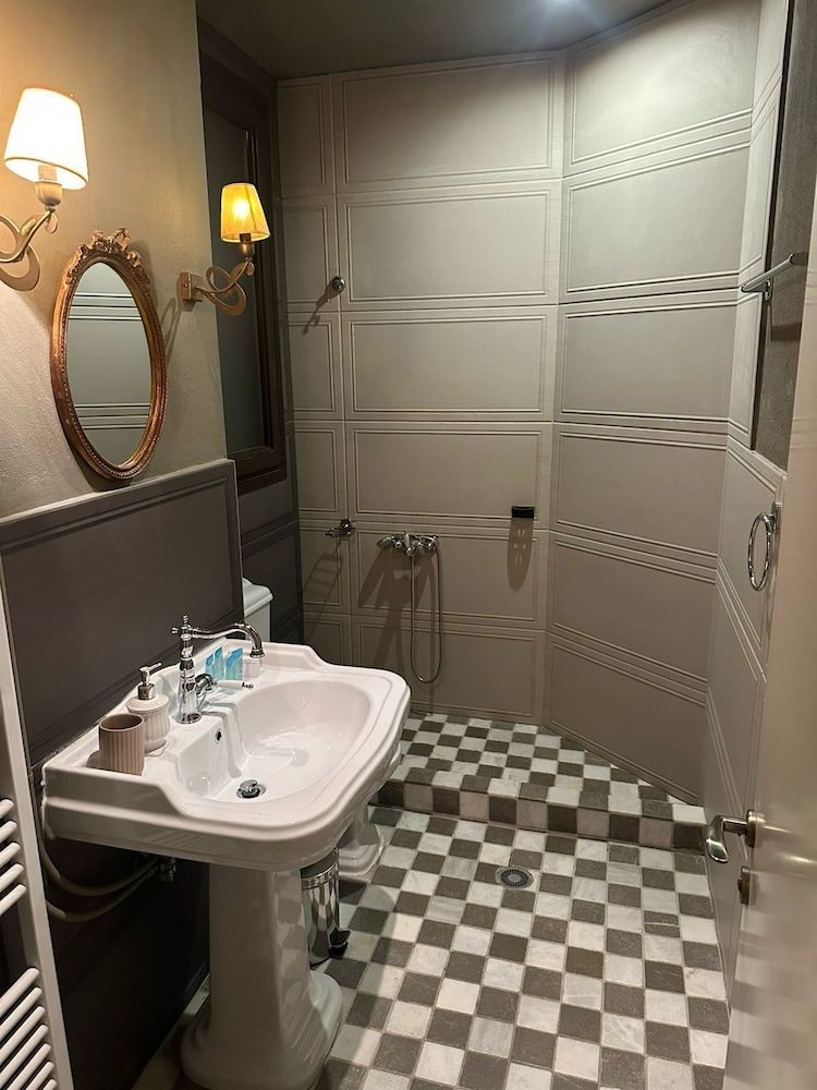 Melies Boutique Hotel Economy Double Room 4