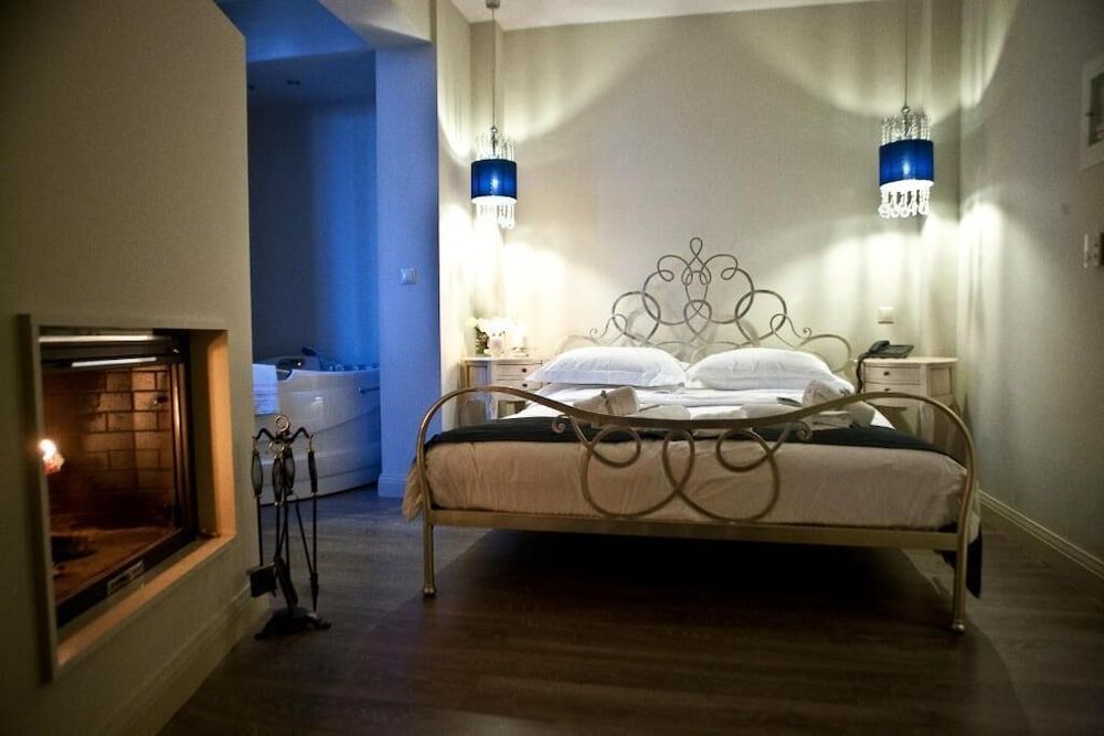 Melies Boutique Hotel Superior Double Room 4