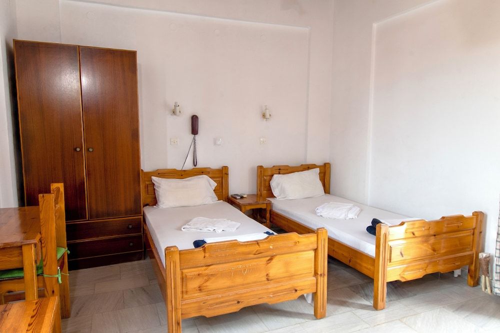 Nicholas House Deluxe Double or Twin Room, Balcony, Courtyard View 5