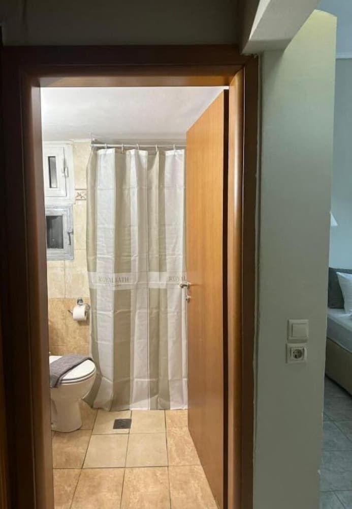 Esperia Hotel Drama Standard Double Room, Balcony, City View 14