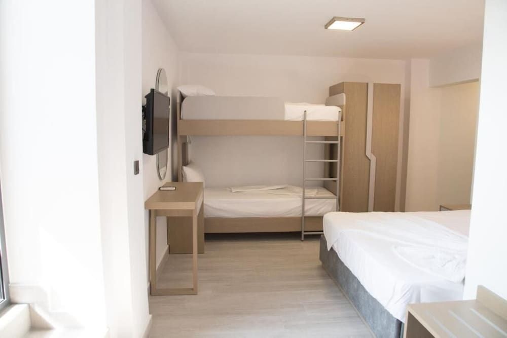 Economy Quadruple Room