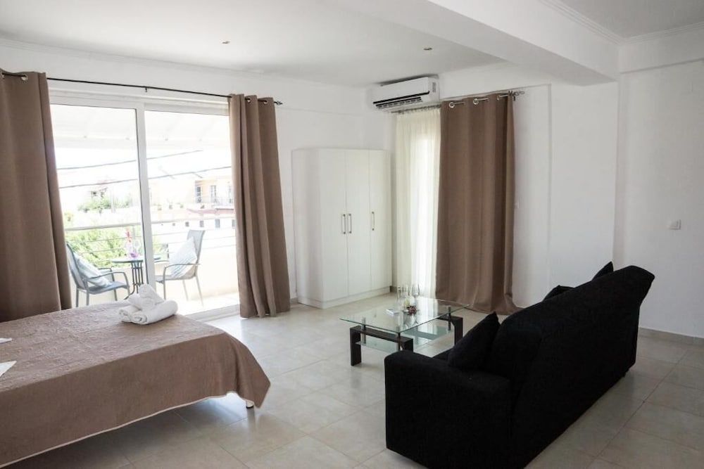 Deluxe Studio Suite, Sea View