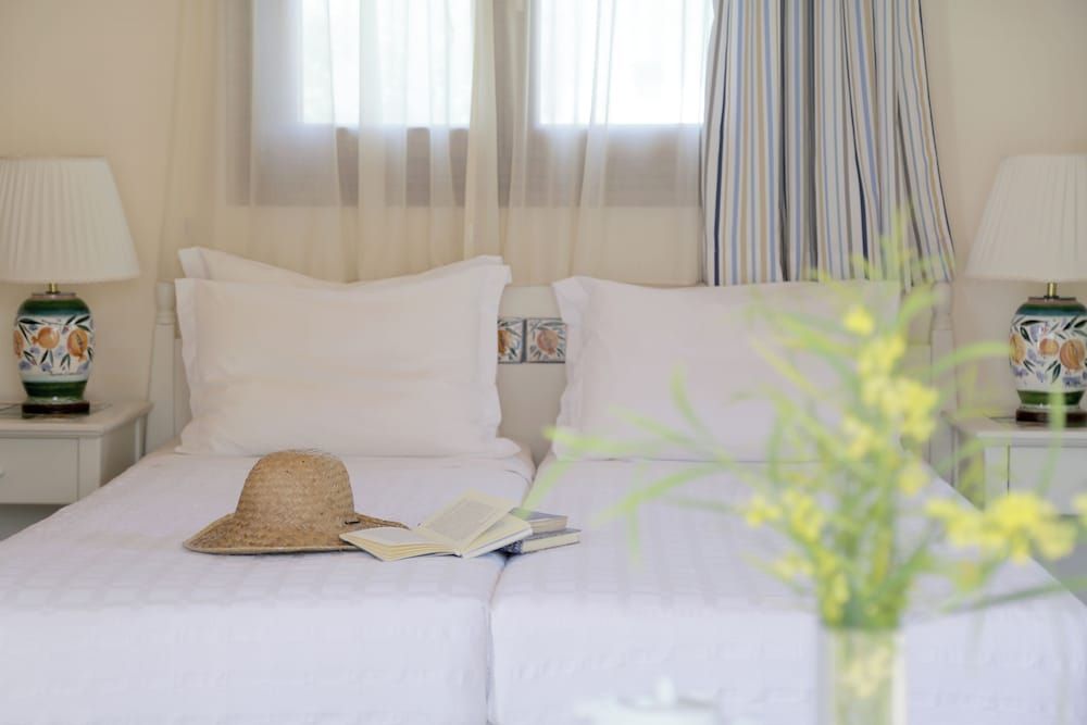 Double Room with Pool View