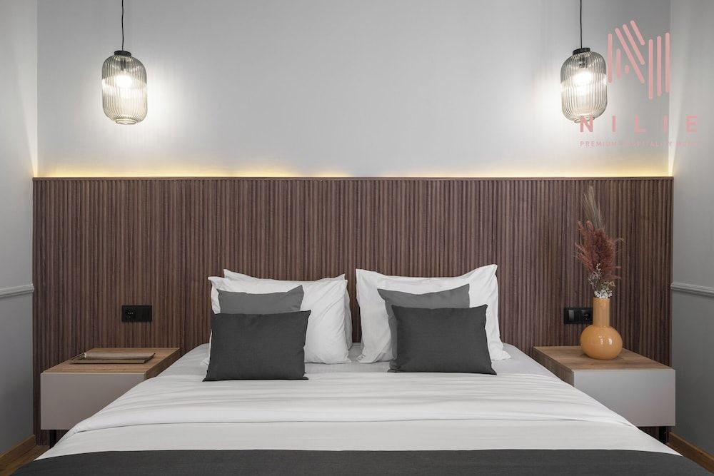 Deluxe Suite, Balcony