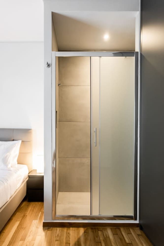 Spacious and Sunlit Seaside Flat Apartment 33