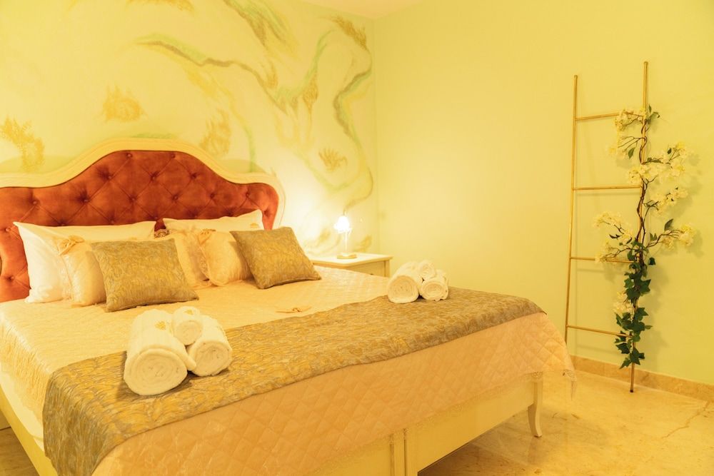 Hermes (Hermes Villa)