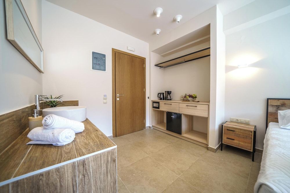 Deluxe Suite, Balcony, Mountain View