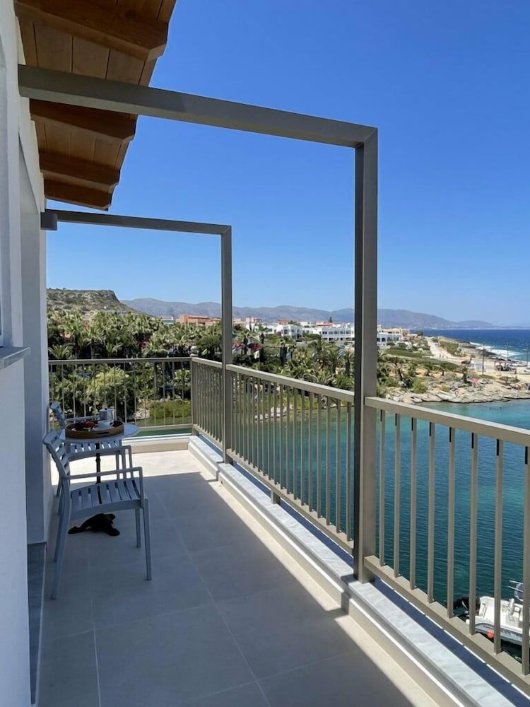 HARBOUR LIGHTS by Smaris Collection Deluxe Studio, Balcony, Sea View 6