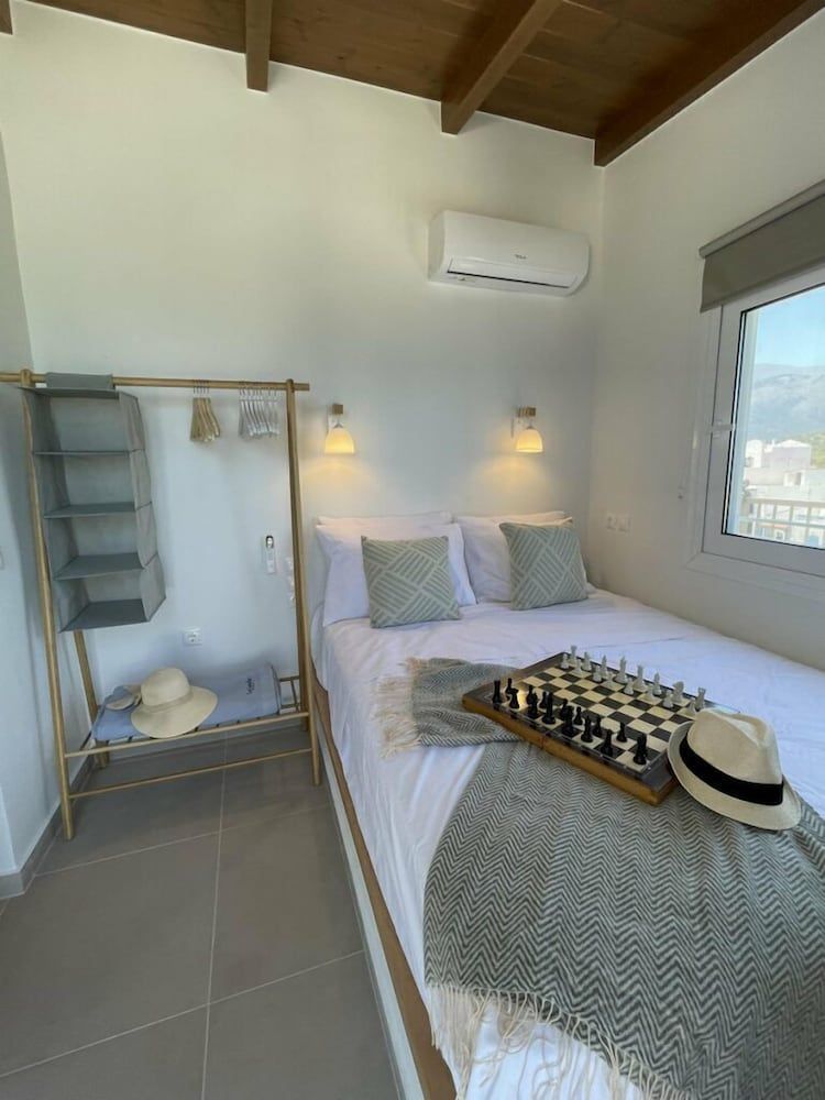 HARBOUR LIGHTS by Smaris Collection Deluxe Studio, Balcony, Sea View 4