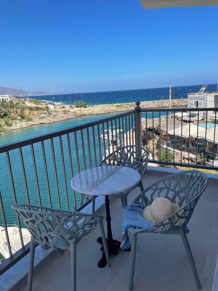 HARBOUR LIGHTS by Smaris Collection Comfort Apartment, Balcony, Sea View 4