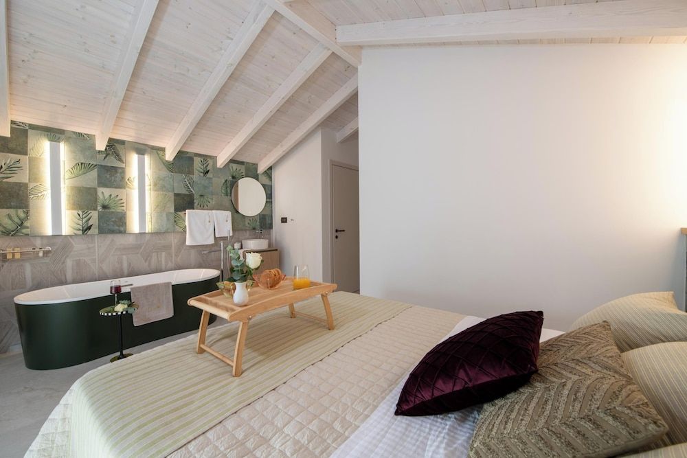 Luxury Apartment, Hot Tub, Sea View