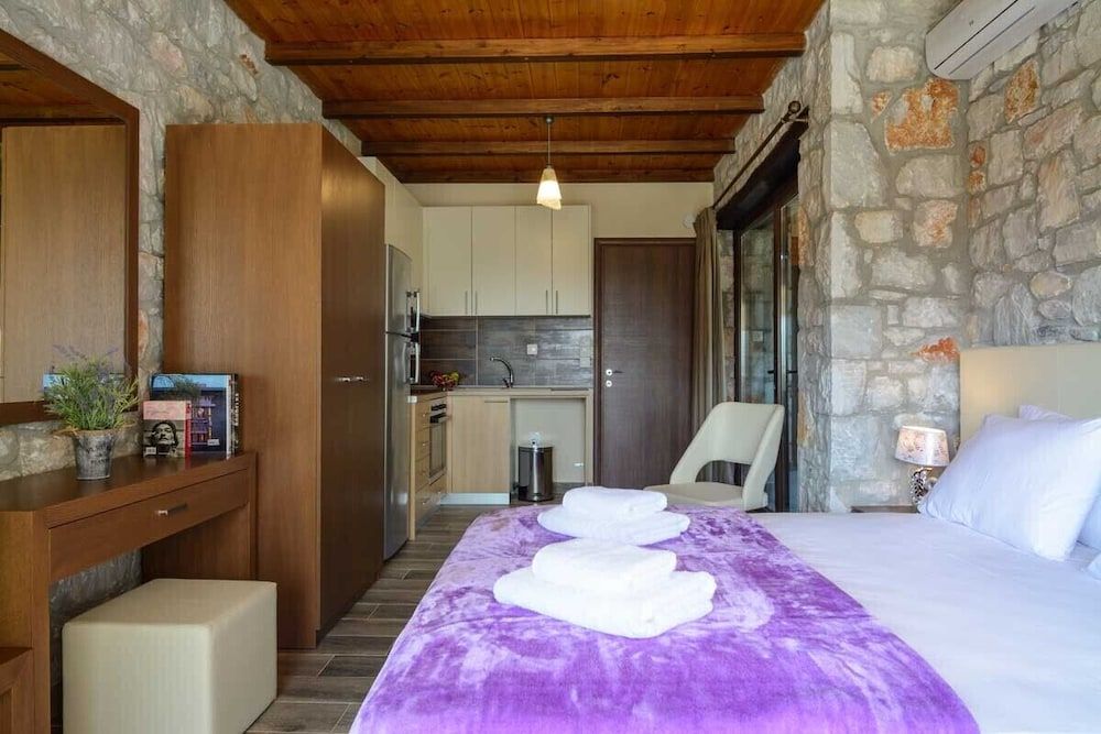 Aktaia | One-Bedroom Sea View Apartment with Balcony
