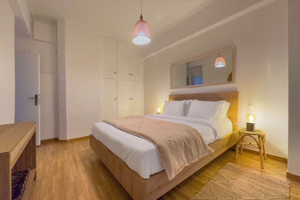 Deluxe Apartment, City View