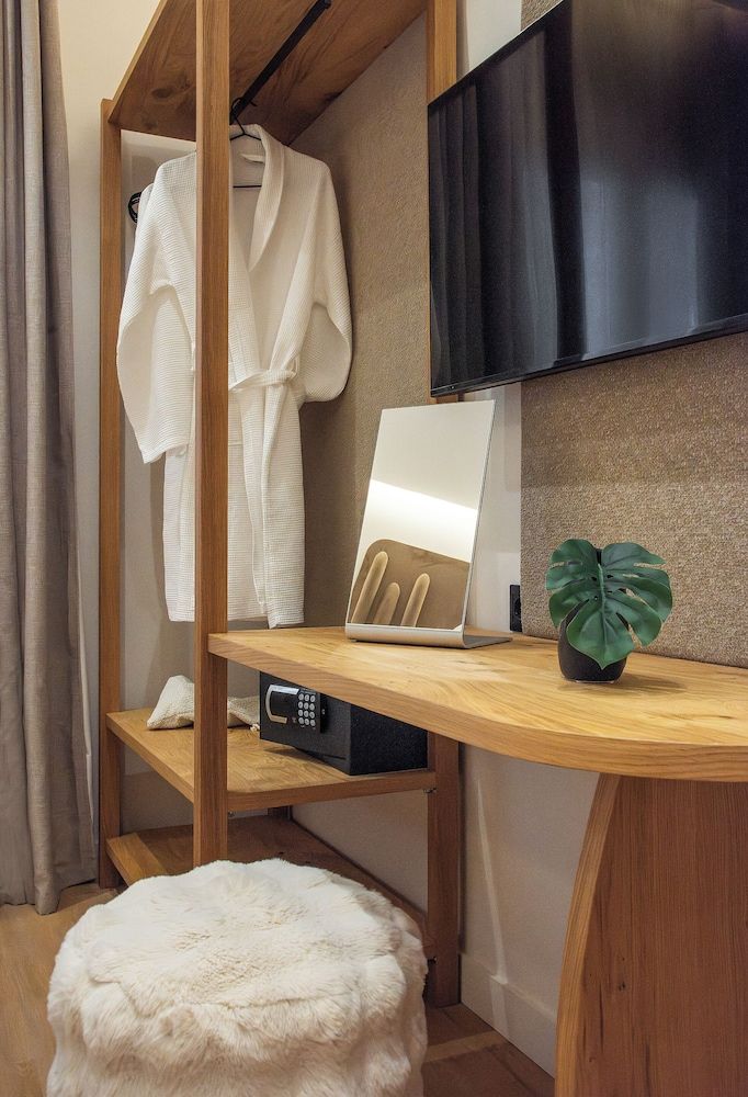 Aegina Dream Suites Standard Suite 8