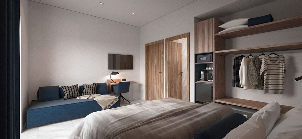Superior Suite, 1 King Bed with Sofa bed