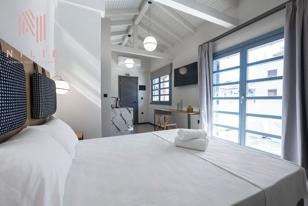 Panoramic Studio Suite, Balcony