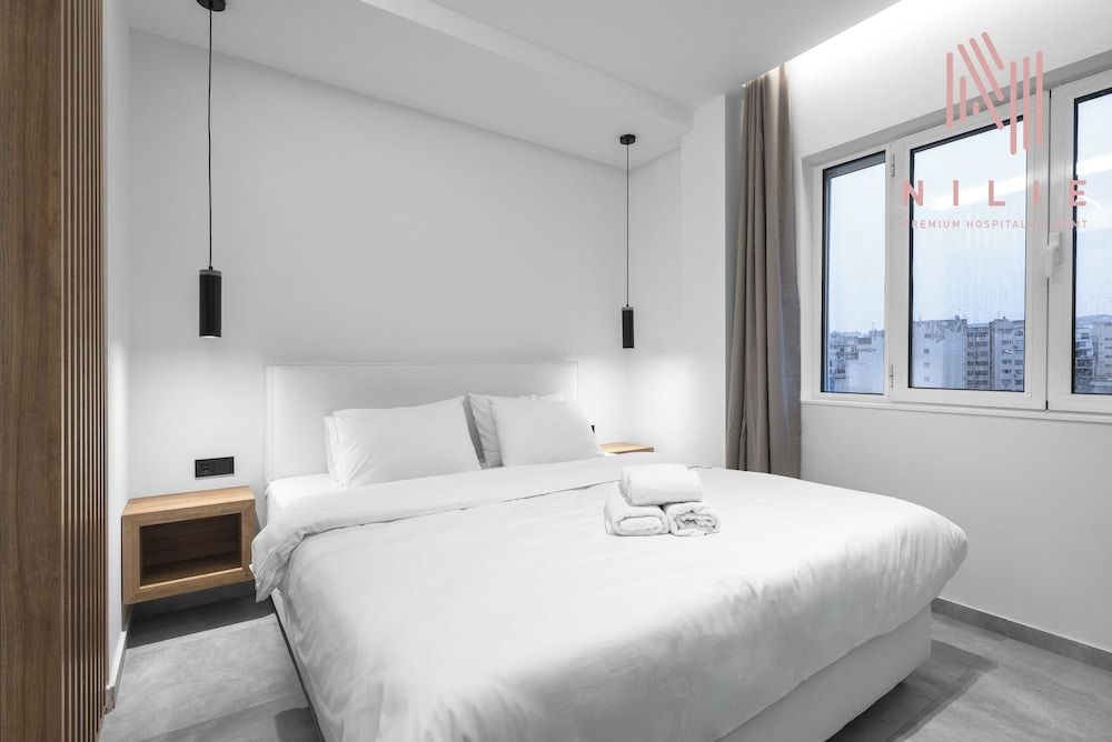 Studio, City View