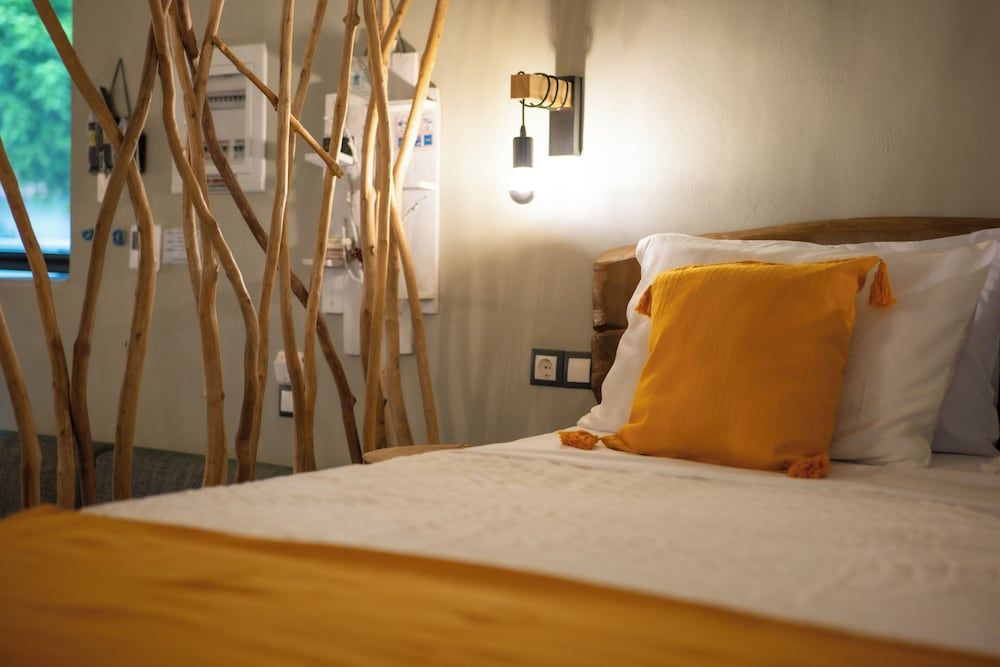 Vayas Residences Legacy Cottage, Garden View 3