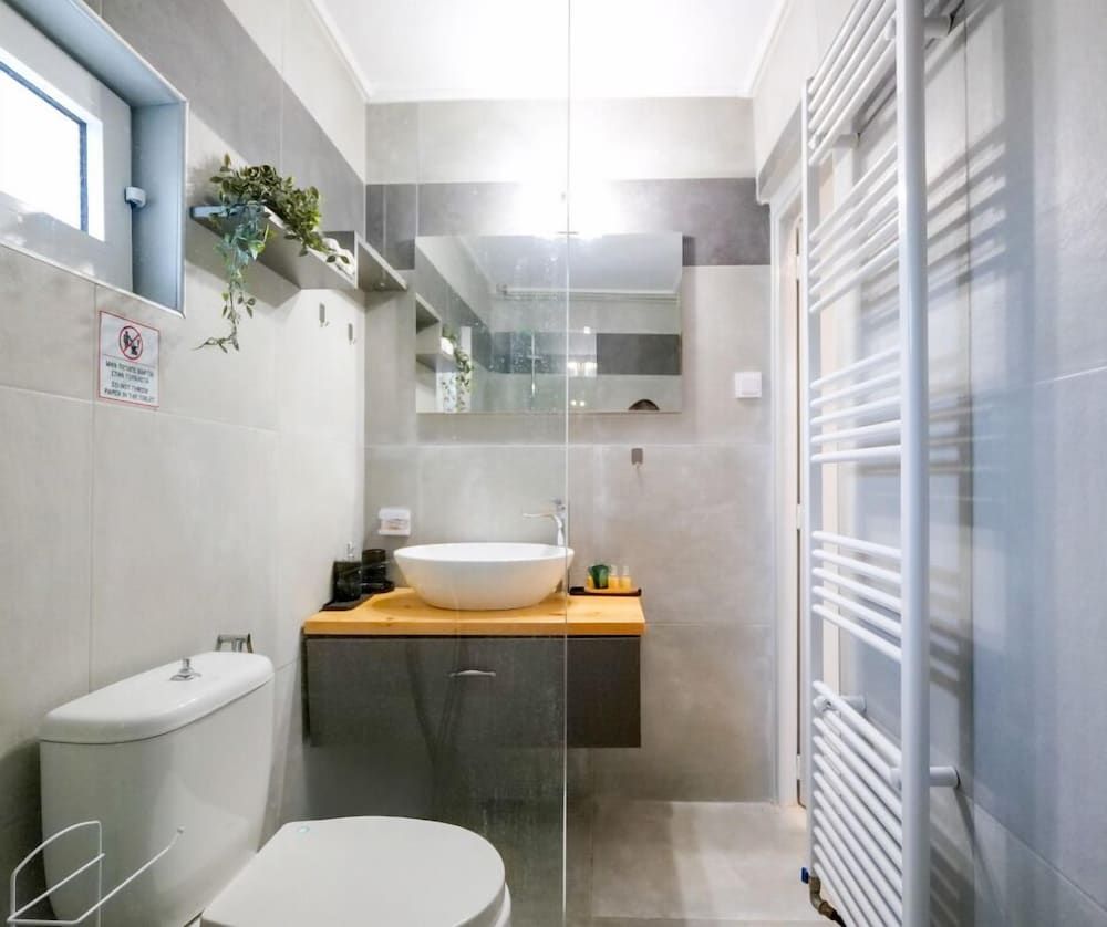 Vayas Residences Legacy House, 2 Bedrooms, Garden View 19