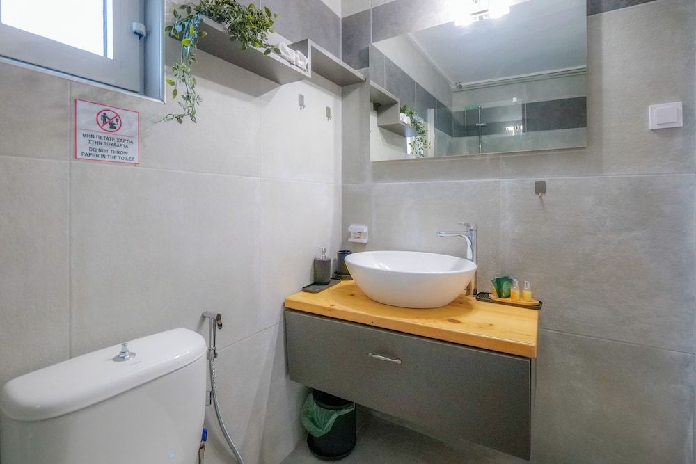 Vayas Residences Legacy House, 2 Bedrooms, Garden View 20