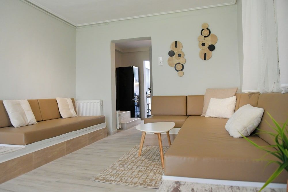 Vayas Residences Legacy House, 2 Bedrooms, Garden View 16