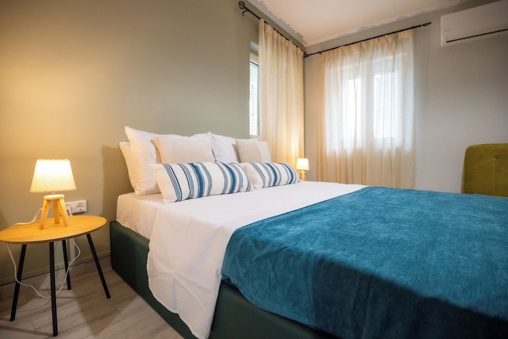 Vayas Residences Legacy House, 2 Bedrooms, Garden View 8