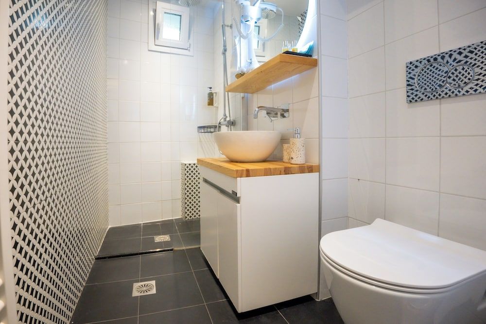 Vayas Residences Legacy Cottage, Garden View 18