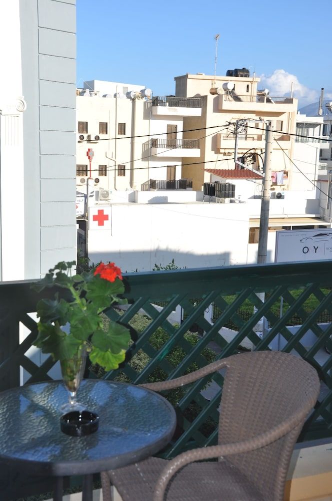 Helen Suites Classic Apartment, Balcony, City View 6