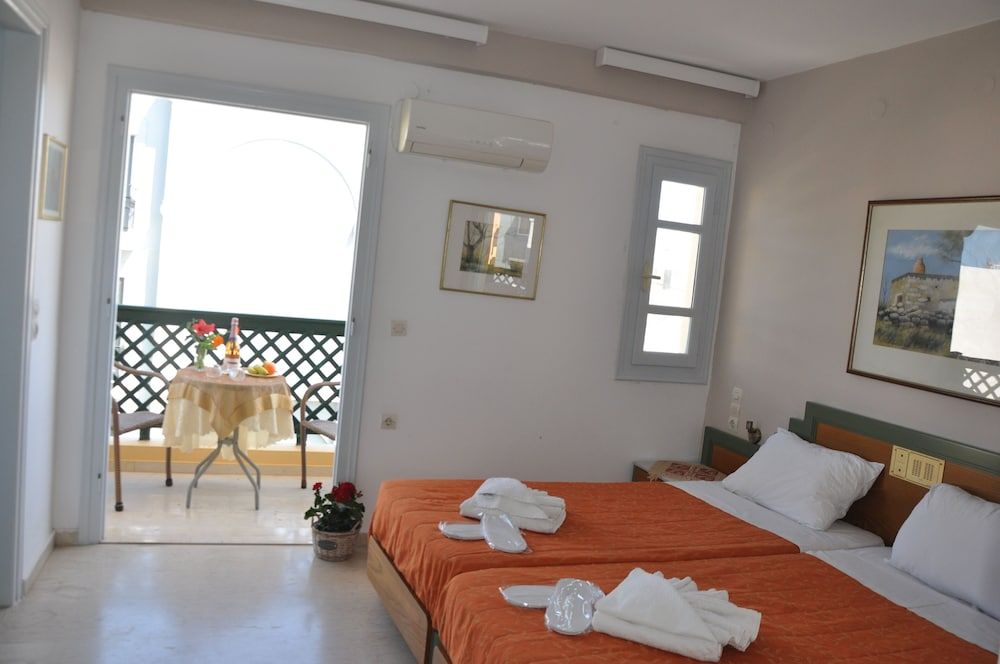 Helen Suites Classic Apartment, Balcony, City View 4