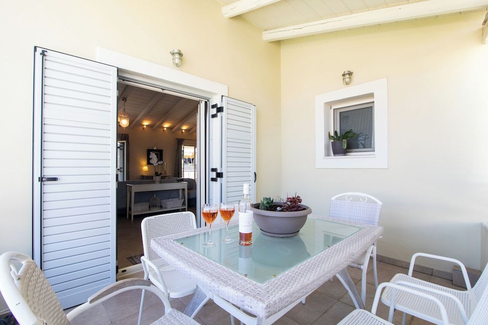 La Casa Sedici by Corfu Escapes Apartment, Balcony 5