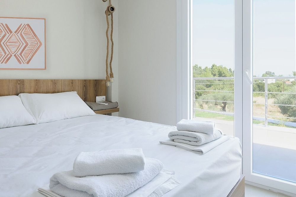 EIGHT OLIVES LUXURY VILLA SERENITY LUXURY VILLA 2