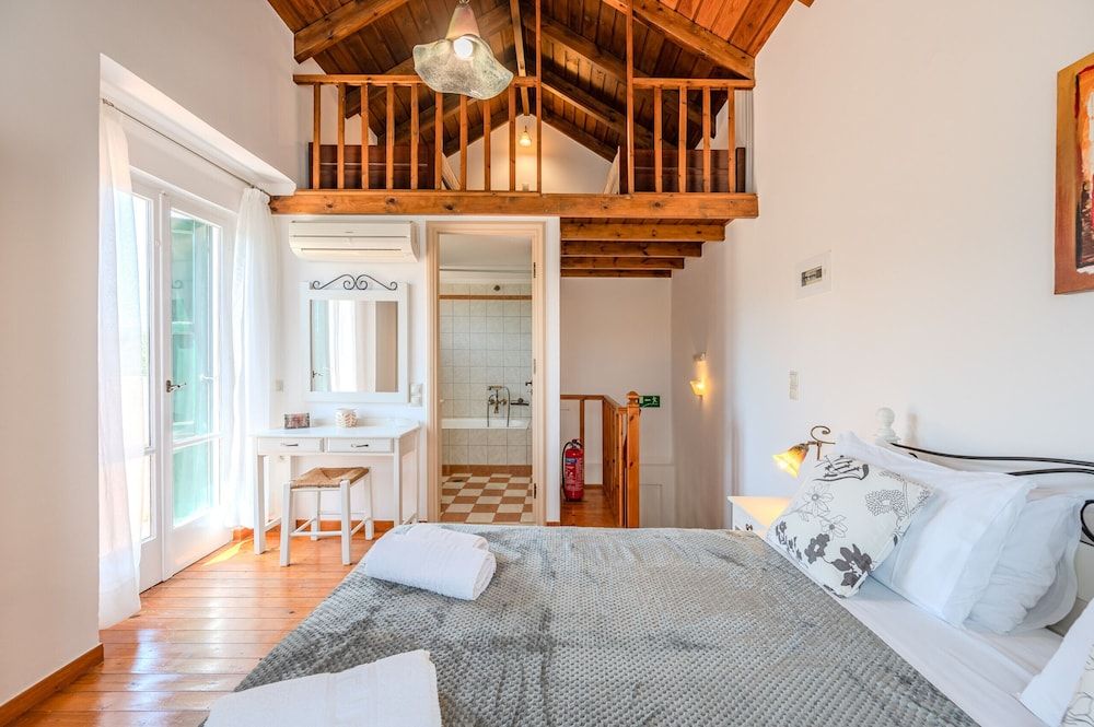 Villa, 1 Bedroom, Pool Access, Mountain View