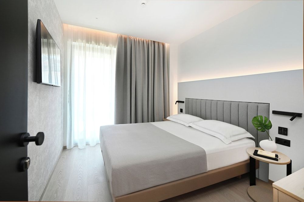 Economy Double Room, Balcony
